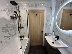 Photo 32- click for photo gallery